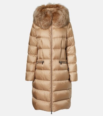 acheter un designer Moncler Manteau en duvet bordé de shearling de Boedic en gris