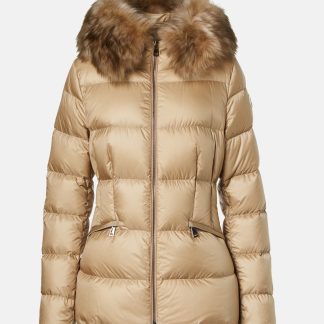 réplique de luxe Moncler Veste en duvet bordée de shearling de Boed