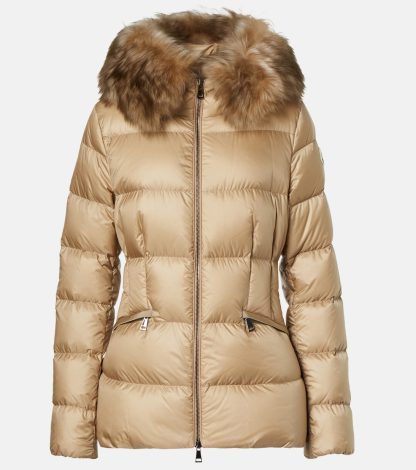 réplique de luxe Moncler Veste en duvet bordée de shearling de Boed