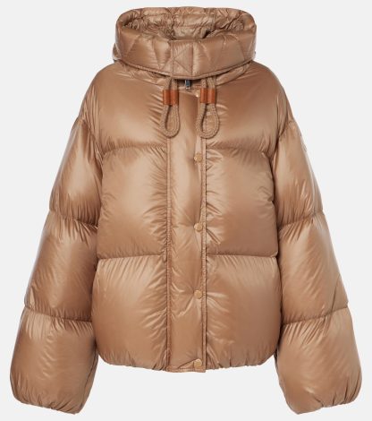 vente en gros de produits de luxe Moncler Cape et veste en duvet convertible Borey en beige